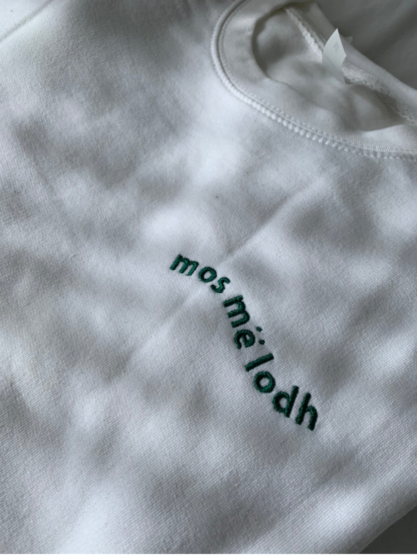 Mos Më Lodh Wave Sweatshirt