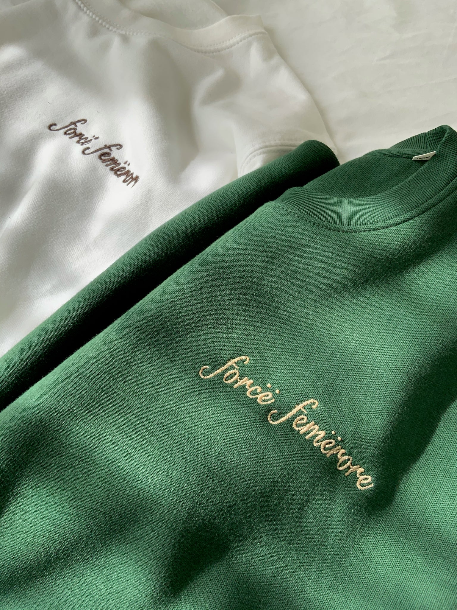 Forcë Femërore Sweatshirt